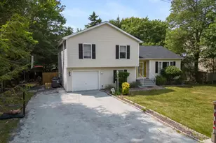1195 Thunder Dr, Pocono Summit, PA 18346 - Photo 1