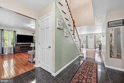49 Seneca Road, Mount Pocono, PA 18344 - Photo 2