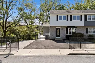 624 E 8th St, Northampton Township, PA 18067 - Photo 2