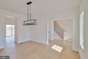 883 Emerald Valley Ln, Bangor, PA 18013 - Photo 6