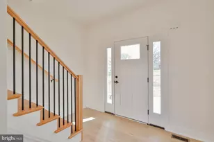 936 Emerald Valley Ln, Bangor, PA 18013 - Photo 4