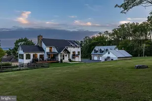 3689 Fire Ln, Bethlehem, PA 18015 - Photo 2