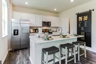 125 Winding Rd, Forks Township, PA 18040 - Photo 8