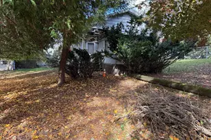 1975 Herbert Ave, Hellertown, PA 18055 - Photo 2