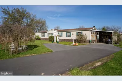 183 Greenbriar Dr S, Bath, PA 18014 - Photo 1