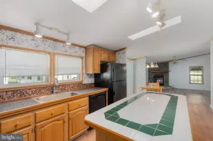 183 Greenbriar Dr S, Bath, PA 18014 - Photo 24