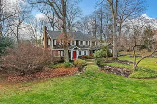 1978 Sunderland Dr, Bethlehem, PA 18015 - Photo 2
