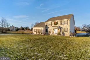 33 Starseed Dr, Bangor, PA 18013 - Photo 1