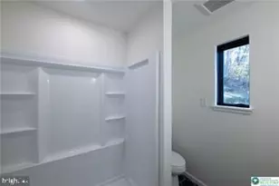 111 Main St, Glendon, PA 18042 - Photo 16