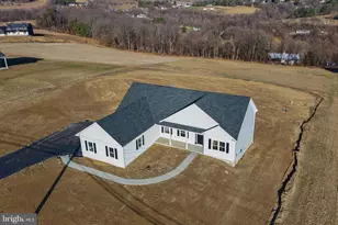 464 Long Ln, Walnutport, PA 18088 - Photo 2