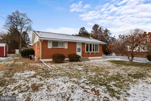 442 Avon St, Easton, PA 18045 - Photo 2