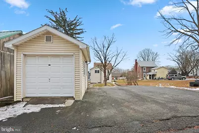 337 W Main Street, Bath, PA 18014 - Photo 32