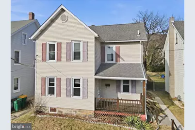 709 William Street, Pen Argyl, PA 18072 - Photo 1