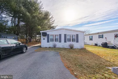 52 W Zimmer Drive, Walnutport, PA 18088 - Photo 4