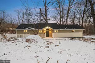 656 Creek Rd, Bath, PA 18014 - Photo 1
