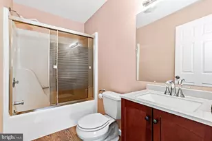 3901 Post Dr, Bethlehem, PA 18017 - Photo 32