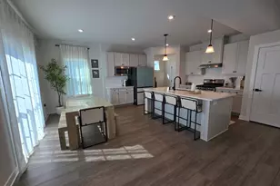 1174 Woodmont Ln, Catasaqua, PA 18032 - Photo 1