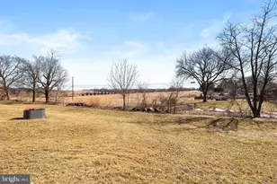 1174 Woodmont Ln, Catasaqua, PA 18032 - Photo 36