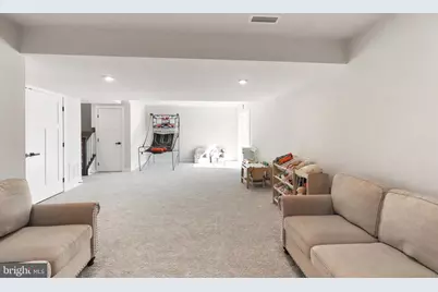 1174 Woodmont Lane, Catasaqua, PA 18032 - Photo 20