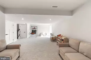 1174 Woodmont Ln, Catasaqua, PA 18032 - Photo 20