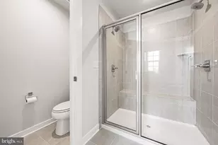 1079 Woodmont Ln, Catasaqua, PA 18032 - Photo 22