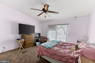 182 Greenbriar Dr S, Bath, PA 18014 - Photo 14