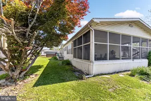 182 Greenbriar Dr S, Bath, PA 18014 - Photo 22