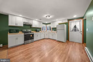 939 Constitution Ave, Pen Argyl, PA 18072 - Photo 10