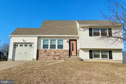 3041 Hermitage Avenue, Easton, PA 18045 - Photo 1