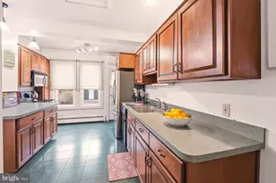 42 E Wall St, Bethlehem, PA 18018 - Photo 6