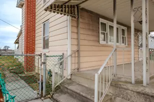 1358 Blue Mountain Dr, Danielsville, PA 18038 - Photo 12