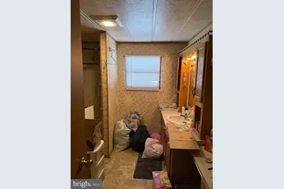 172 Moorestown Drive, Bath, PA 18014 - Photo 8