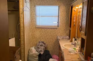 172 Moorestown Dr, Bath, PA 18014 - Photo 8