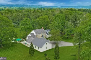 1803 Apple Tree Ln E, Bethlehem, PA 18015 - Photo 4