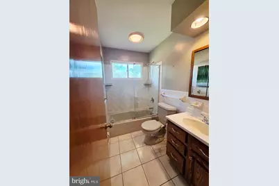 1611 Mark Twain Cir, Bethlehem, PA 18017 - Photo 18