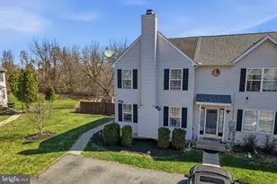 955 Ramblewood Ln, Freemansburg, PA 18017 - Photo 2