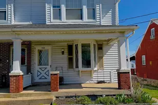 935 Easton Rd, Hellertown, PA 18055 - Photo 1