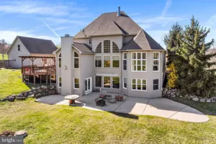 1572 Courtney Ct, Hellertown, PA 18055 - Photo 40