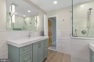 1625 Arrowwood Dr, Easton, PA 18040 - Photo 32