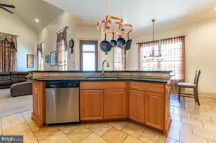 49 Crest Blvd, Easton, PA 18045 - Photo 24