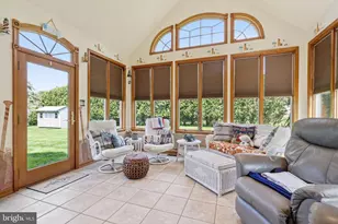 1011 Johnston Dr, Bethlehem, PA 18017 - Photo 14