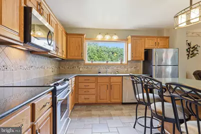 1011 Johnston Drive, Bethlehem, PA 18017 - Photo 8