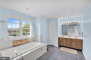725 Buttermilk Rd, Hellertown, PA 18055 - Photo 34