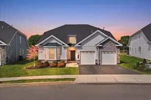 3912 Independence Dr, Easton, PA 18045 - Photo 2