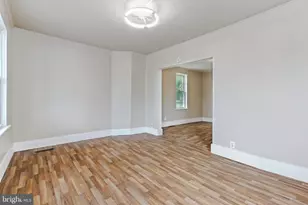 949 Wyandotte St, Bethlehem, PA 18015 - Photo 4