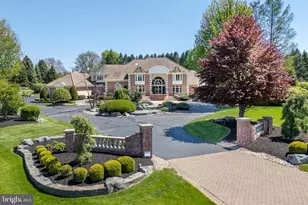 4250 Raynessa Ct, Easton, PA 18045 - Photo 2