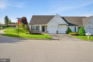 1314 Lindenwood Ln, Easton, PA 18040 - Photo 1
