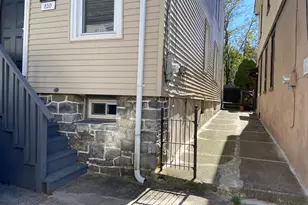 810 Pine St, Easton, PA 18042 - Photo 4