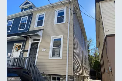810 Pine Street, Easton, PA 18042 - Photo 2