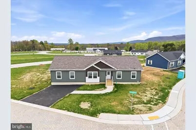 1318 Aylesbury Road, Walnutport, PA 18088 - Photo 2